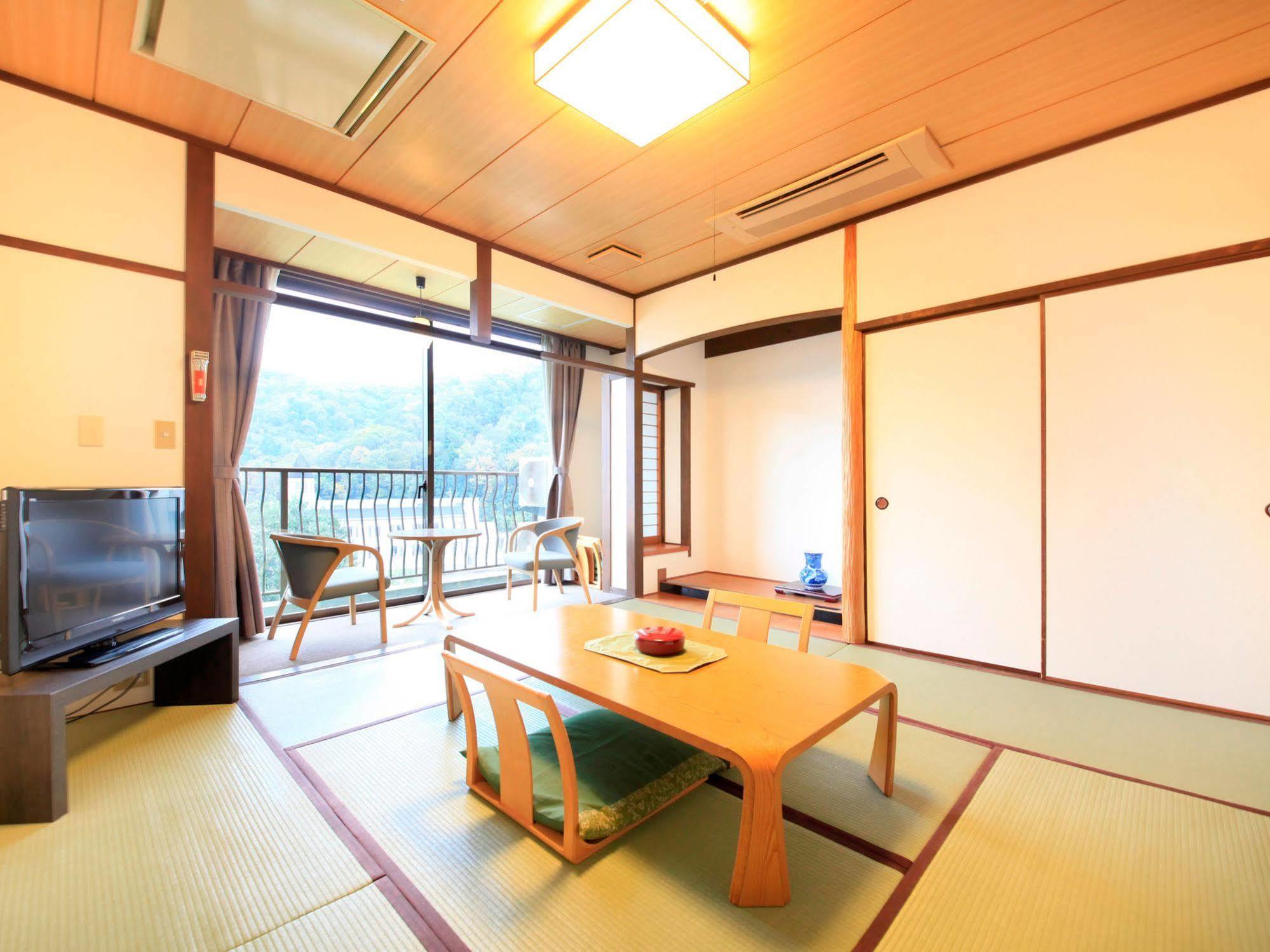Hotel Kamogawaso Takehara Kültér fotó