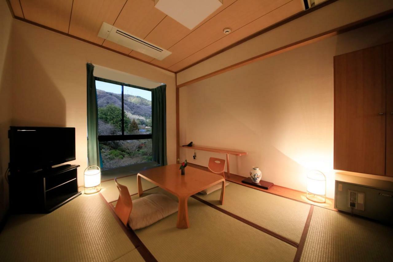 Hotel Kamogawaso Takehara Kültér fotó